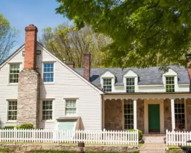 Dunwoody discusses funding to renovate blacksmith shop at historic property