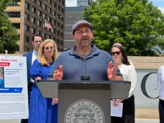 Advocates warn that proposed Medicaid cuts threaten Georgia’s safety net programs 